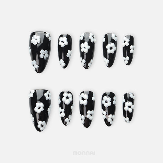 Black &amp; White Blooms